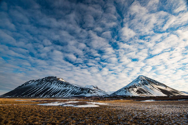 This was one of the rare places where Snow had not caught up completely, looked more like summers!