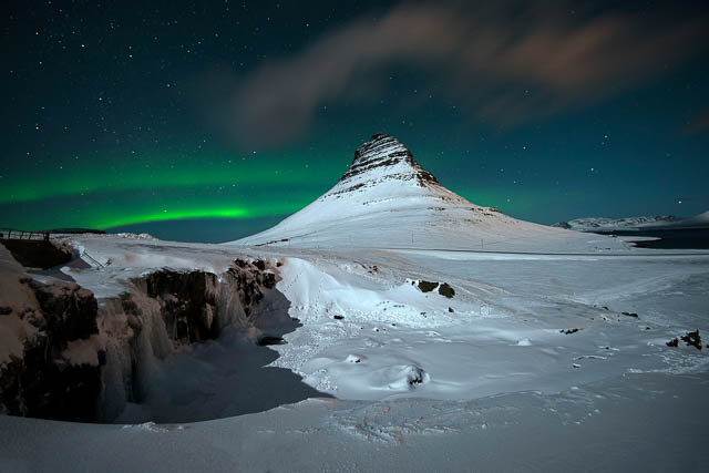 Kirkjufell at night