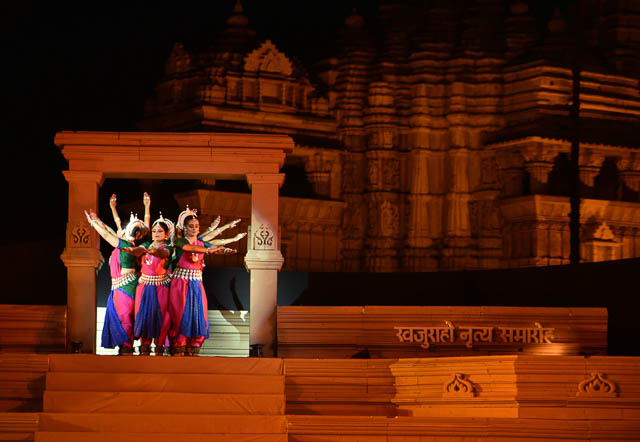 Dancers at Khajuraho dance festival
