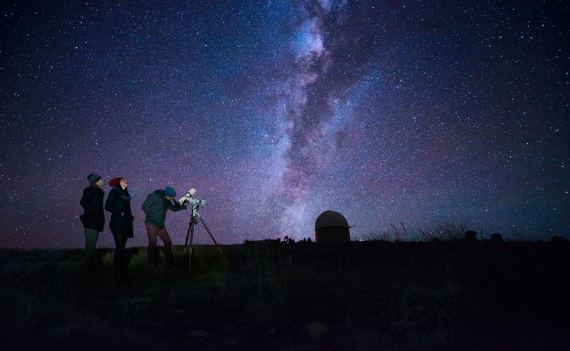 Viewing the southern lights with a telescope