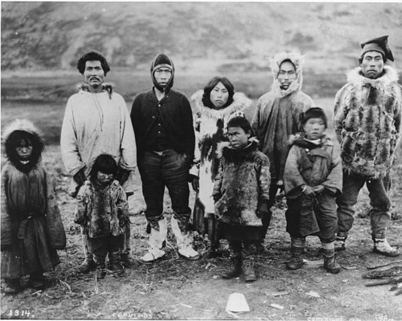 The traditional clothing of Inuit